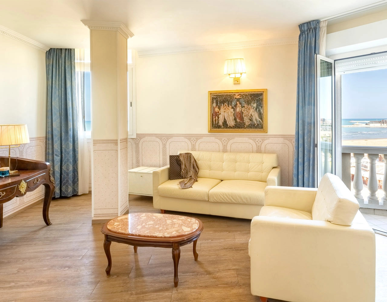 media.Camera-Junior-Suite-05-Hotel-Baia-Imperiale-Rimini