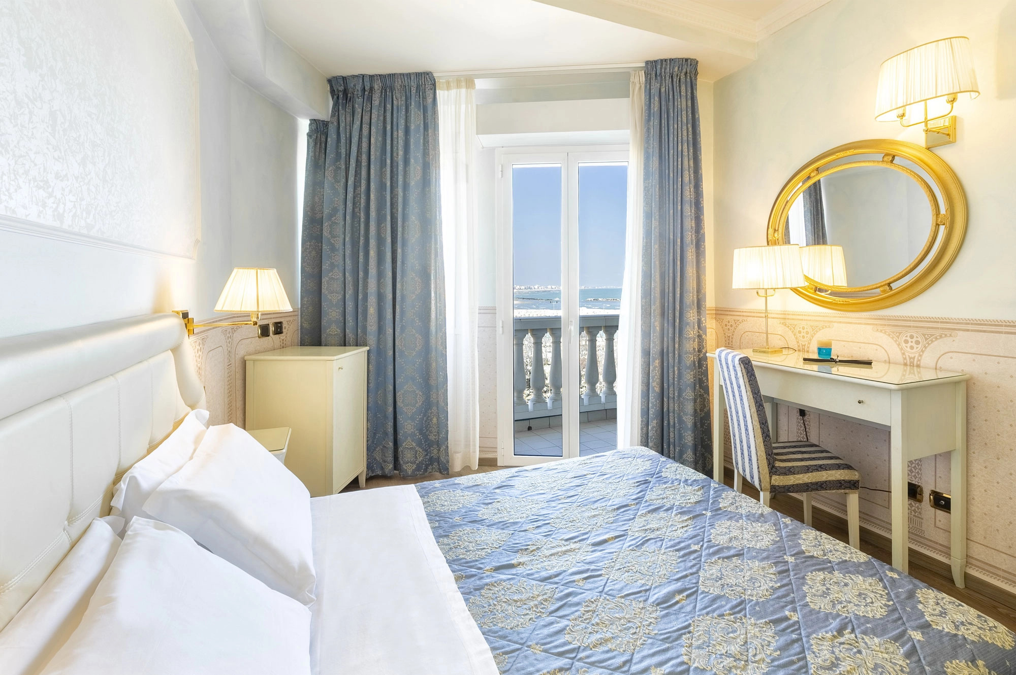 media.Slide-Camere-02-Hotel-Baia-Imperiale-Rimini