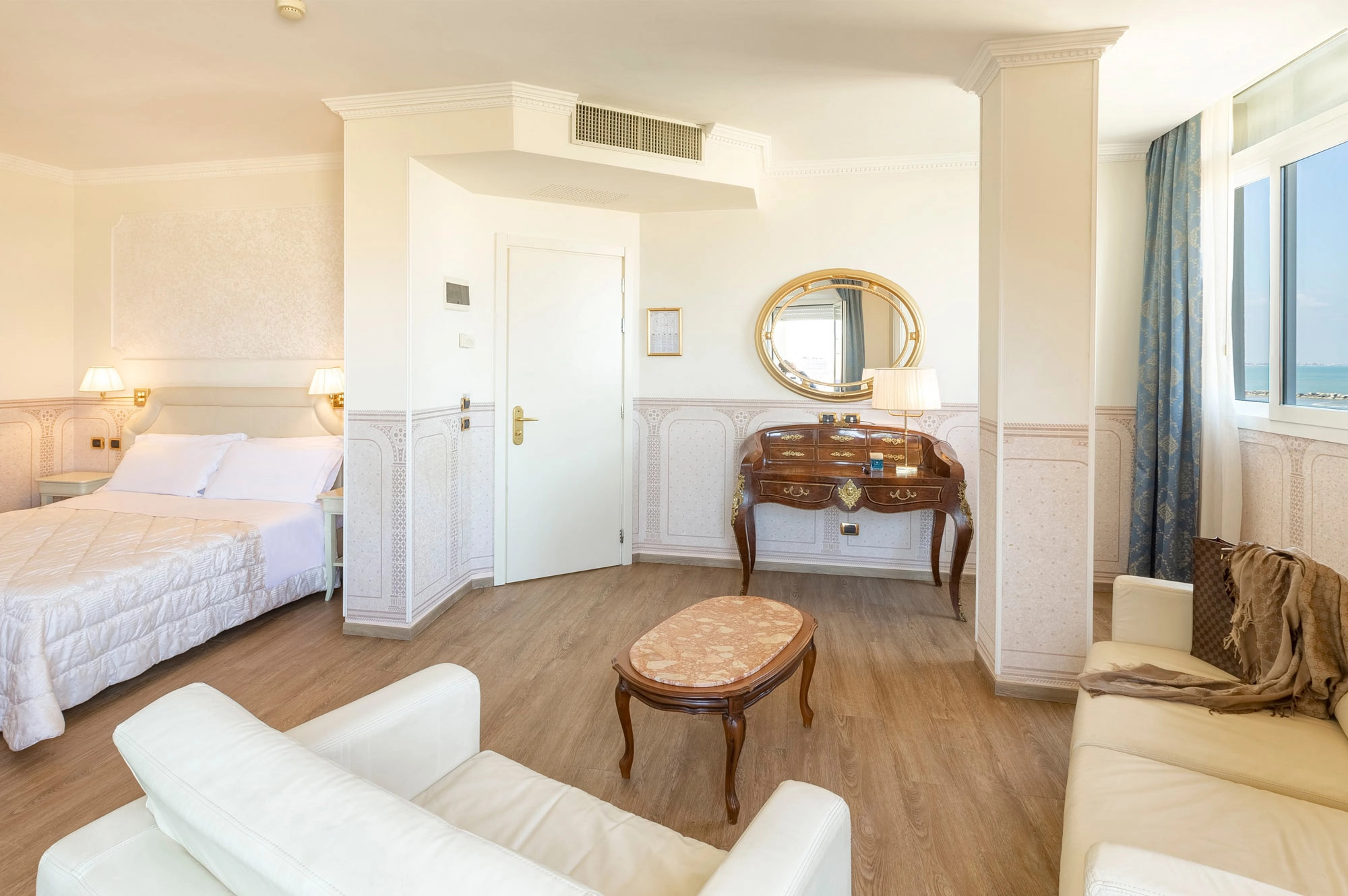 media.Slide-Camere-06-Hotel-Baia-Imperiale-Rimini